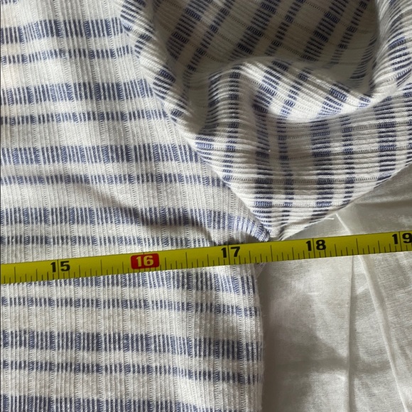 NWT LuLaRoe Striped Lynnae Long Sleeve Top - Picture 7 of 7